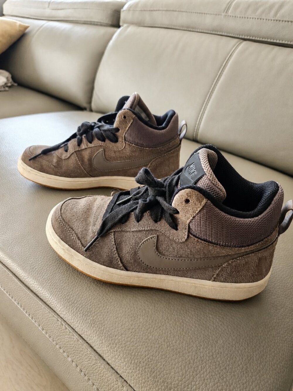 Nike Court Borough Mid GS Kids Sneakers 4Y